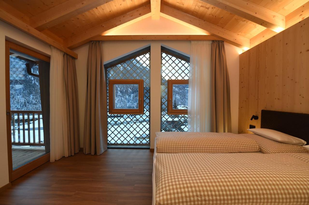 سان فيجيليو دي ماريبْ Les Ciases Chalets Dolomites المظهر الخارجي الصورة