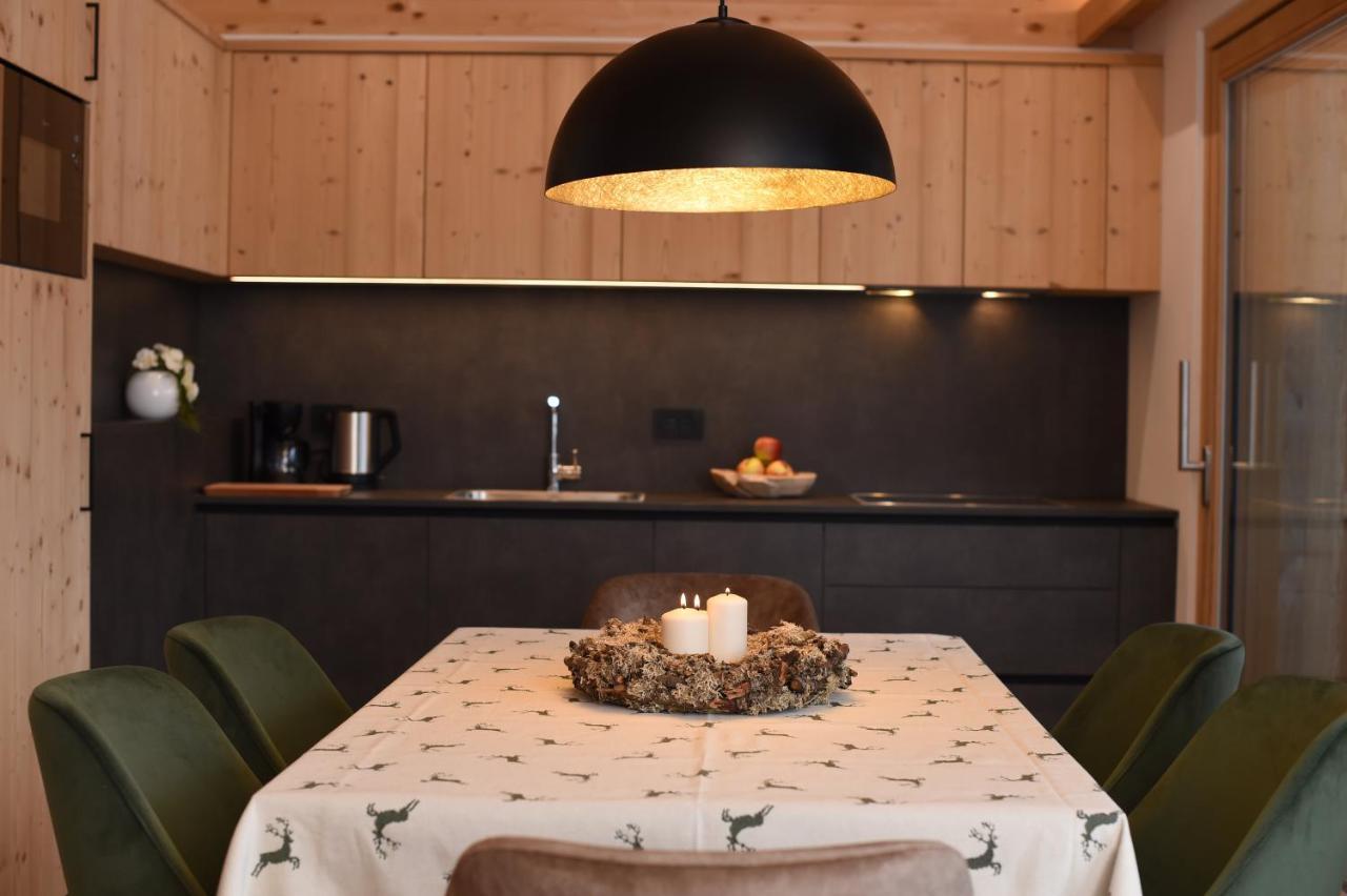 سان فيجيليو دي ماريبْ Les Ciases Chalets Dolomites المظهر الخارجي الصورة