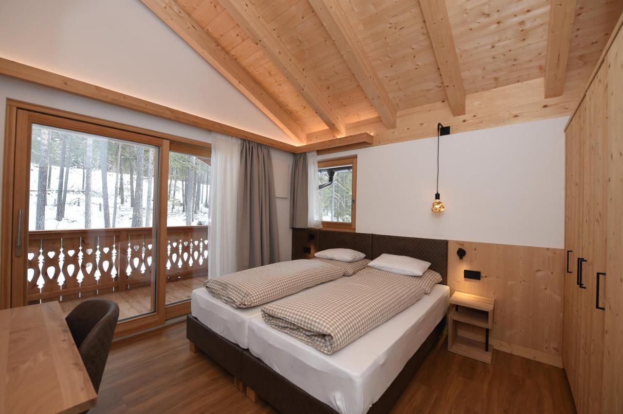 سان فيجيليو دي ماريبْ Les Ciases Chalets Dolomites المظهر الخارجي الصورة