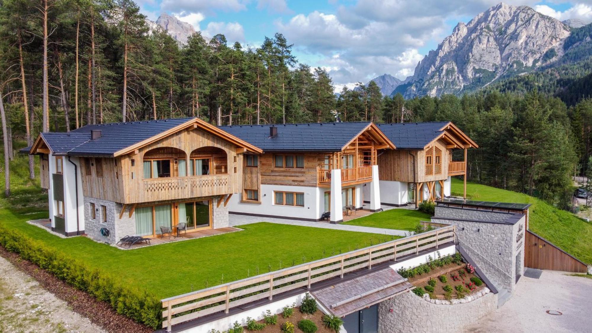 سان فيجيليو دي ماريبْ Les Ciases Chalets Dolomites المظهر الخارجي الصورة